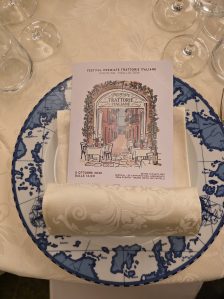 menu premiate trattorie su piatto di portata
